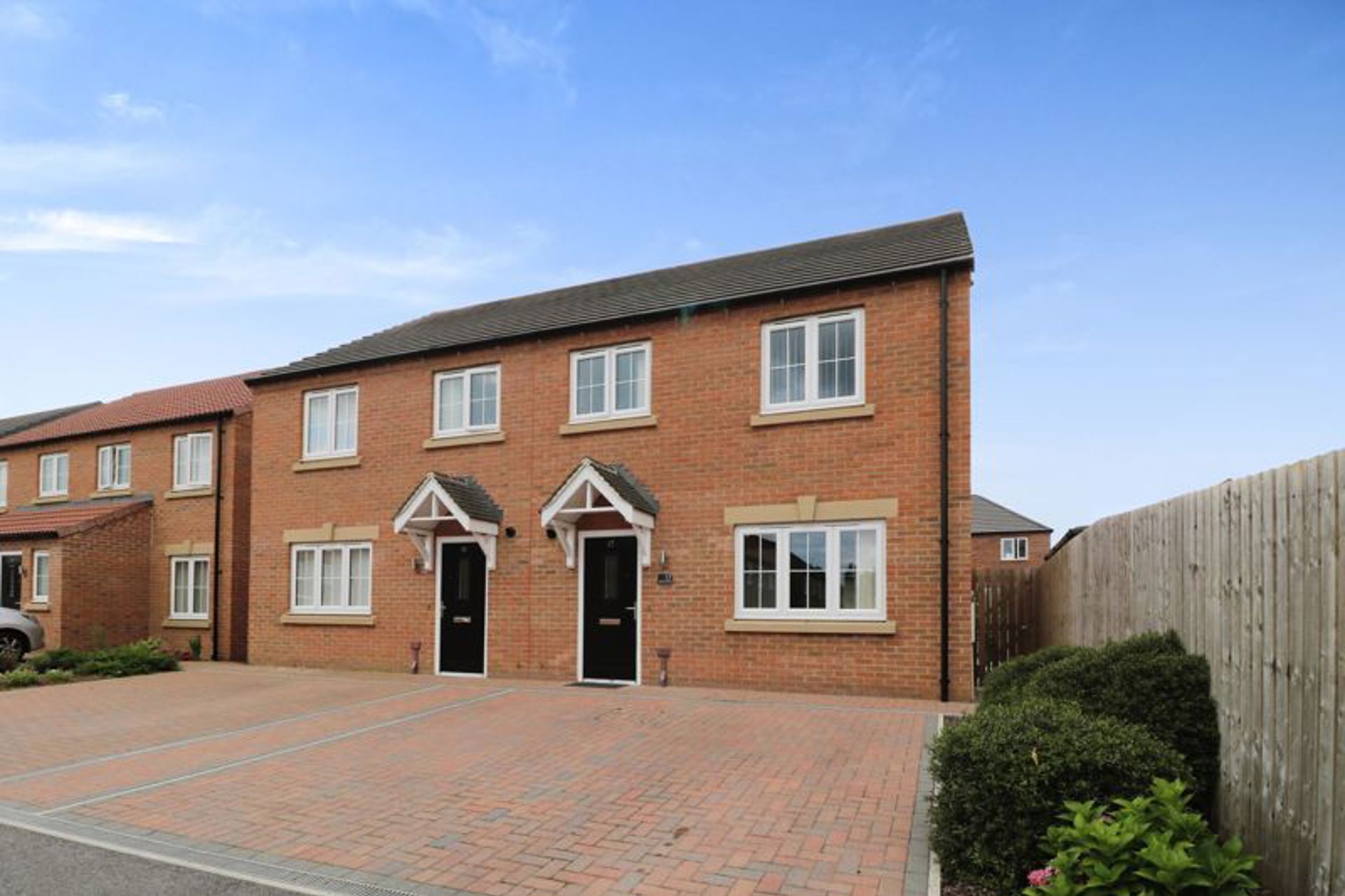 17 Ketil Place Anlaby Hull HU10 7 GD Karbon Homes